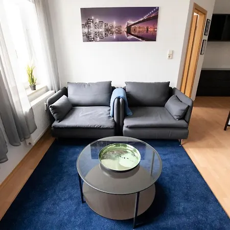 Tiny In Schickem Jugendstilviertel Appartement *